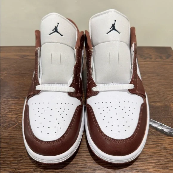 Jordan 1 Low Men's White and Dark Brown Sneakers - Picture 3 of 7